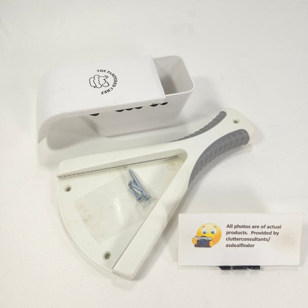 Pampered Chef Bundle Easy Grip Jar Lid Opener 1 Cup Adjustable Measuring Cup